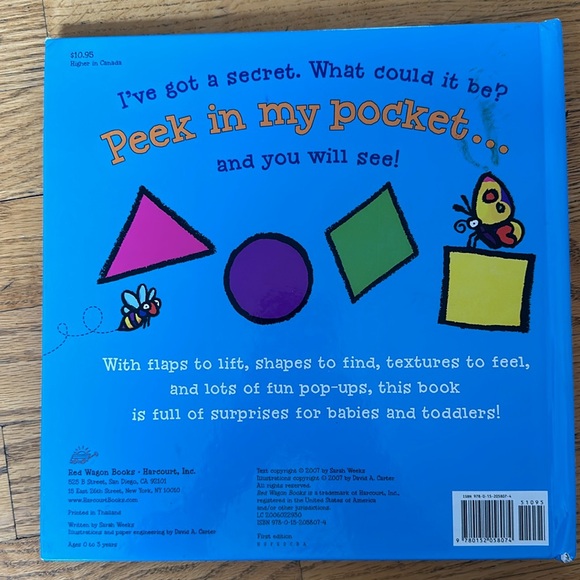 Pop Up Book Peek in My Pocket. - Picture 10 of 11